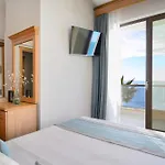Evlogia Seafront And Anex By Greek Pride