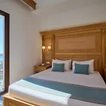 Evlogia Seafront And Anex By Greek Pride 4*
