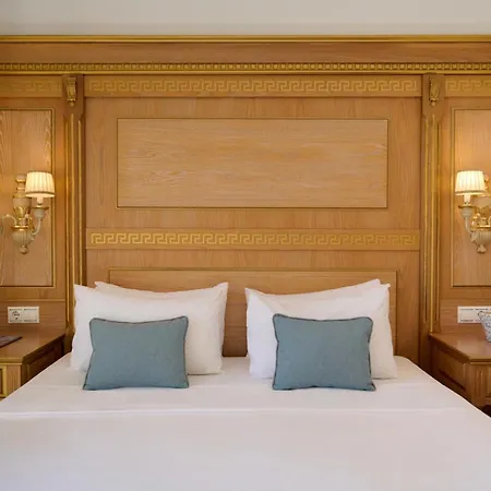 Отель Evlogia Seafront And Anex By Greek Pride 4*
