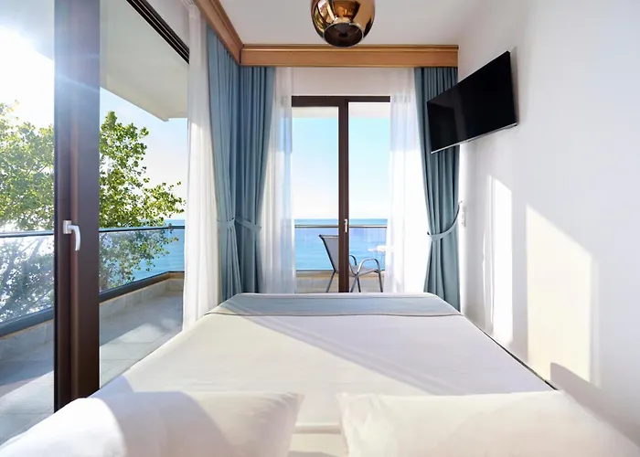 Ξενοδοχείο Evlogia Seafront And Anex By Greek Pride