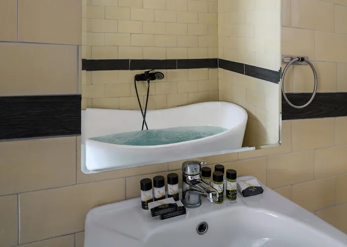 Ξενοδοχείο Evlogia Seafront And Anex By Greek Pride 4*