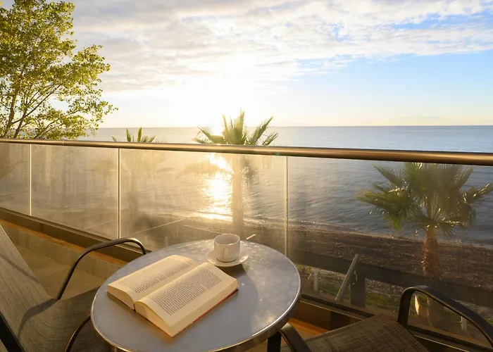 Evlogia Seafront And Anex By Greek Pride Φούρκα