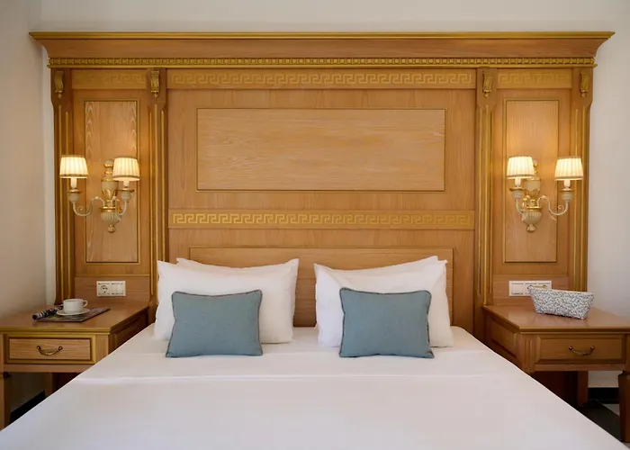 Ξενοδοχείο Evlogia Seafront And Anex By Greek Pride 4*