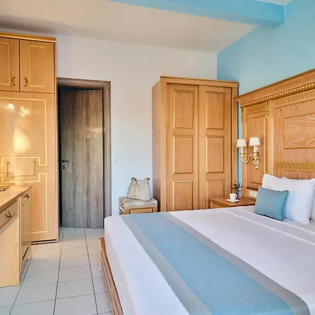 Evlogia Seafront And Anex By Greek Pride 4*
