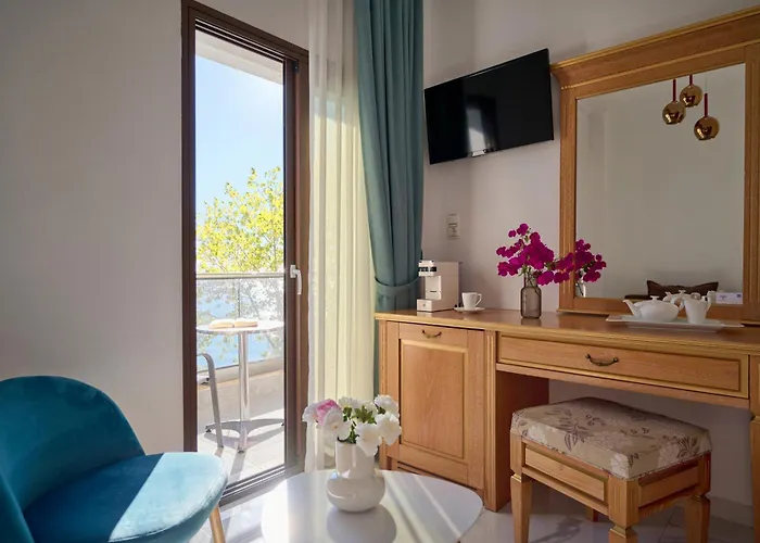 Evlogia Seafront And Anex By Greek Pride Fourka