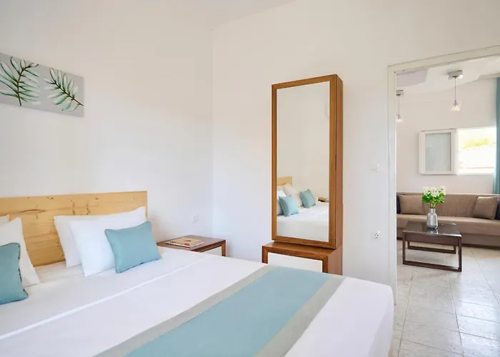 Evlogia Seafront And Anex By Greek Pride Fourka