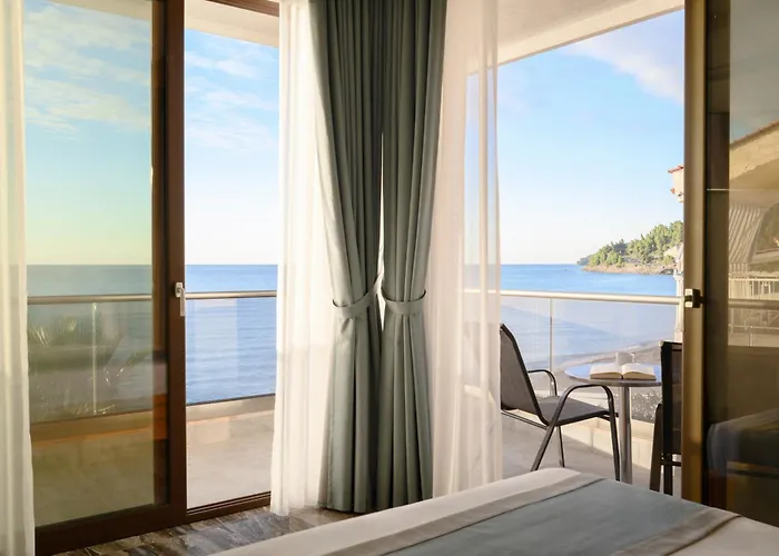 Evlogia Seafront And Anex By Greek Pride 4* Fourka